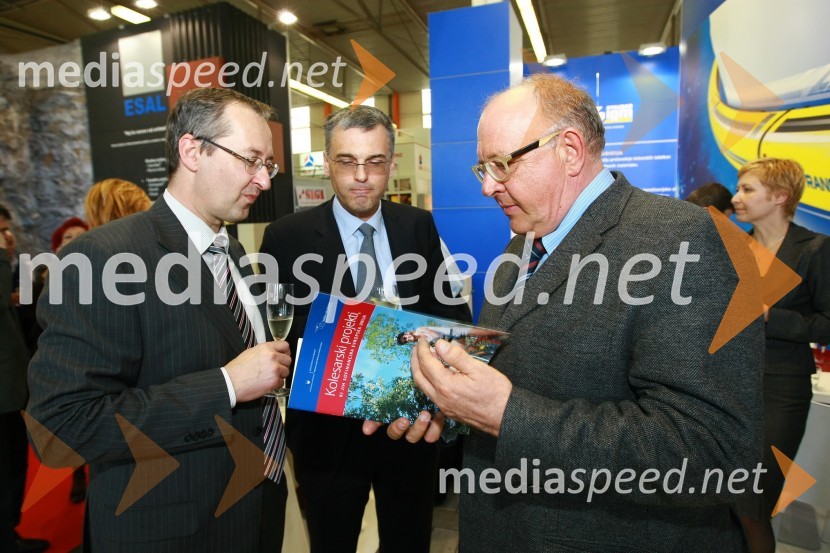 Robert Brajdih, direktor inženiringa podjetja Primorje d.d., Črtomir Remec, predsednik Inženirske zbornice Slovenije (IZS) in ...23. mednarodni sejem gradbeništva in gradbenih materialov MEGRA 2010, slovesna otvoritev