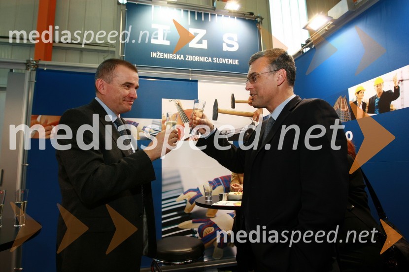 Dr. Željko Vukelič, član Upravnega odbora Inženirske zbornice Slovenije (IZS) in Črtomir Remec, predsednik Inženirske zbornice Slovenije (IZS)23. mednarodni sejem gradbeništva in gradbenih materialov MEGRA 2010, slovesna otvoritev