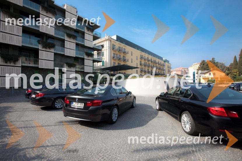 Novi BMW serije 5BMW SLO, predstavitev novega avtomobila BMW serije 5