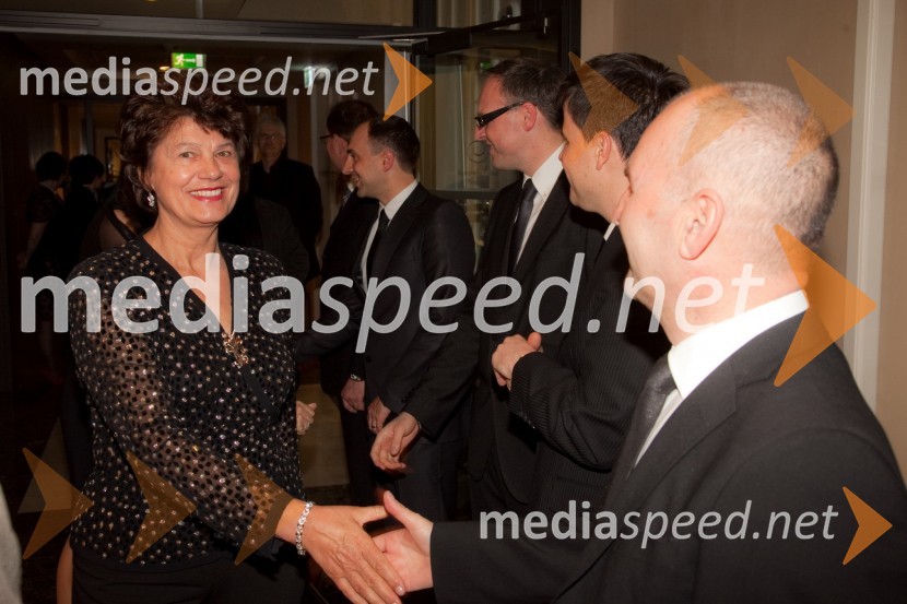 ...,  Uroš Seles, direktor BMW Selmar d.o.o., Marko Košmrl, direktor Makoma d.o.o., Jože Šolar, predsednik uprave A-Cosmos d.d. in Stojan Pirjevec, lastnik in direktor BMW AvtoSelect d.o.o.BMW SLO, predstavitev novega avtomobila BMW serije 5