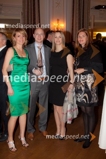 Barbara Uranjek, direktorica marketinga BMW Group Slovenija, Andrej Meglič, direktor radia Expres, soproga Katarina Meglič in ...BMW SLO, predstavitev novega avtomobila BMW serije 5