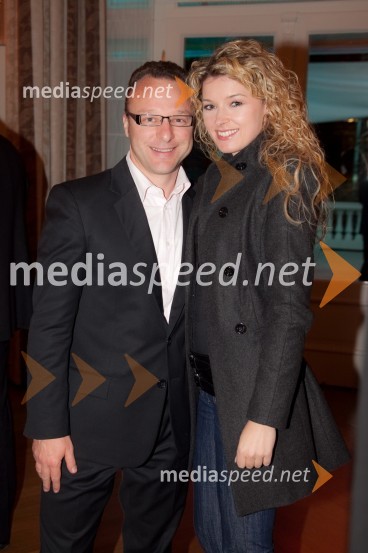 Tadej Tufek, predsednik uprave Adria Airways in spremljevalkaBMW SLO, predstavitev novega avtomobila BMW serije 5