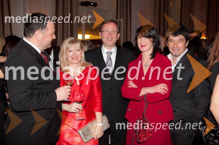 ..., ..., Andrej Malgaj, lastnik in direktor podjetja Avtohiša Malgaj, ... in ...BMW SLO, predstavitev novega avtomobila BMW serije 5