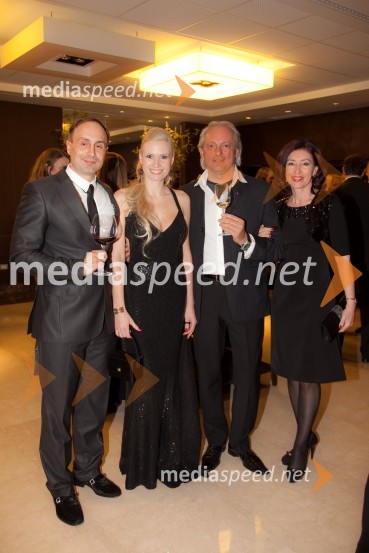 Uroš Seles, direktor BMW Selmar d.o.o., soproga Veronika Seles, ... in ...BMW SLO, predstavitev novega avtomobila BMW serije 5