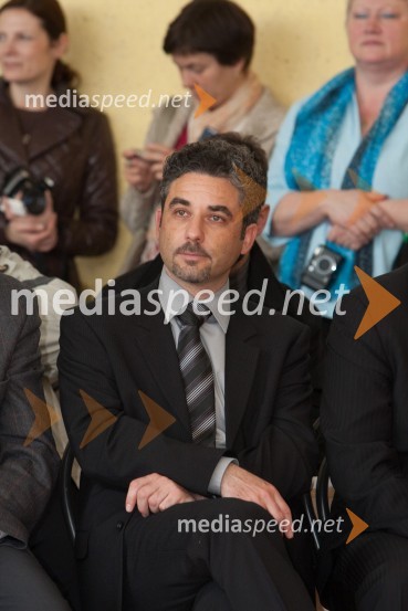Smpad Vladikovič, Lions Klub Bled GolfPredaja komunikatorjev Lions kluba Bled Golf OŠ Dragutin Kette Novo mesto