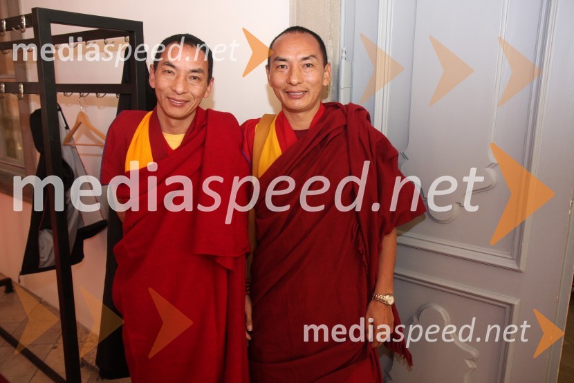 Tibetanska menihaObisk Njegove svetosti XIV. Dalajlame Tenzina Gyatsa v Mariboru, prvi spremljevalni dogodek
