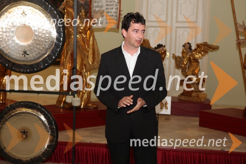 Rok Peče, podžupan Mestne občine MariborObisk Njegove svetosti XIV. Dalajlame Tenzina Gyatsa v Mariboru, prvi spremljevalni dogodek