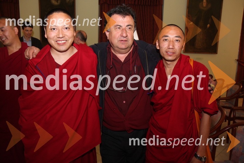 Dr. Melqart Mohamad Berro, mestni svetnik MOM in tibetanska menihaObisk Njegove svetosti XIV. Dalajlame Tenzina Gyatsa v Mariboru, prvi spremljevalni dogodek