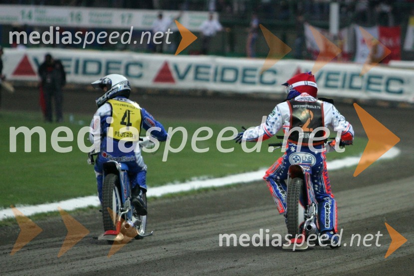 Nicki Pedersen (Danska) in Jason Crump (Avstralija)SPEEDWAY GRAND PRIX, VN Evrope 2006, dirka