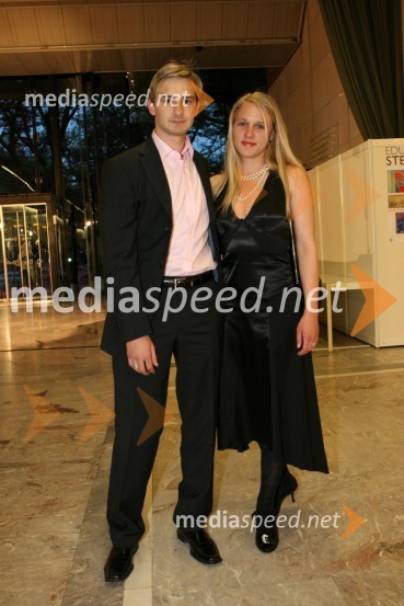 ... in ...Adam in Eva z napako