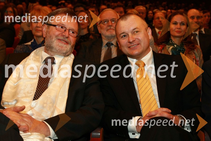 Prof. dr. Ivan Rozman, rektor Univerze v Mariboru in Franc Kangler, župan Mestne občine MariborNjegova svetost, XIV. Dalajlama, predavanje za povabljene goste Sočutje - umetnost sreče