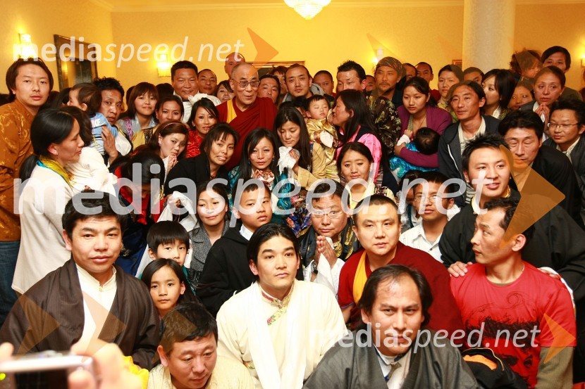 Njegova svetost, XIV. Dalajlama, predavanje za povabljene goste Sočutje - umetnost sreče