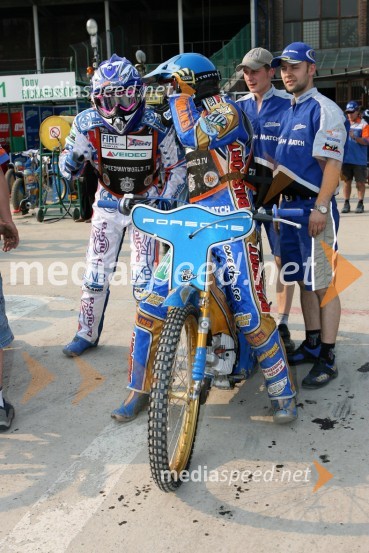 Tony Rickardsson in Jason Crump pri pogovoruSPEEDWAY GRAND PRIX, VN Evrope 2006, trening