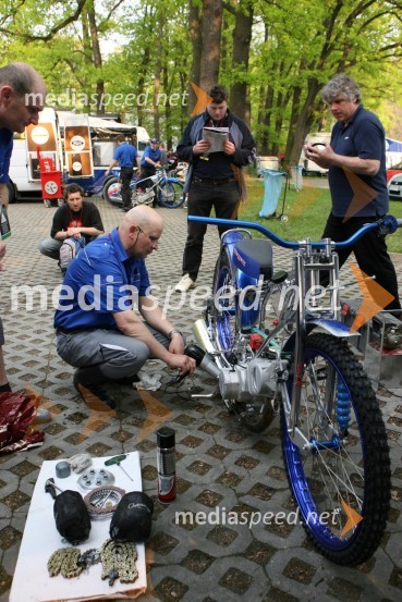 Franc Žagar (oče in tuner Mateja Žagarja)SPEEDWAY GRAND PRIX, VN Evrope 2006, trening