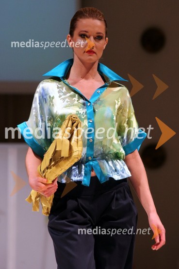 Sabina Janežič, manekenkaMojca Beseničar, predstavitev nove kolekcije