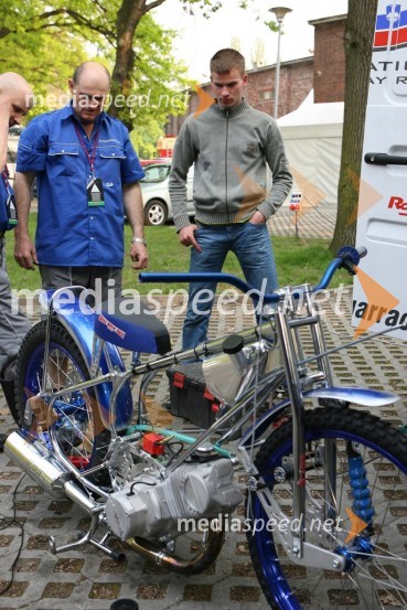 Franc Kalin in Matej Žagar po končanem treninguSPEEDWAY GRAND PRIX, VN Evrope 2006, trening
