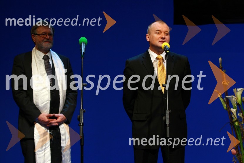 Prof. dr. Ivan Rozman, rektor Univerze v Mariboru in Franc Kangler, župan Mestne občine MariborNjegova svetost, XIV. Dalajlama, predavanje za povabljene goste Sočutje - umetnost sreče