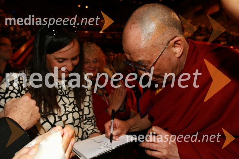 Benka Pulko, svetovna popotnica in Njegova svetost, XIV. DalajlamaNjegova svetost, XIV. Dalajlama, predavanje za povabljene goste Sočutje - umetnost sreče
