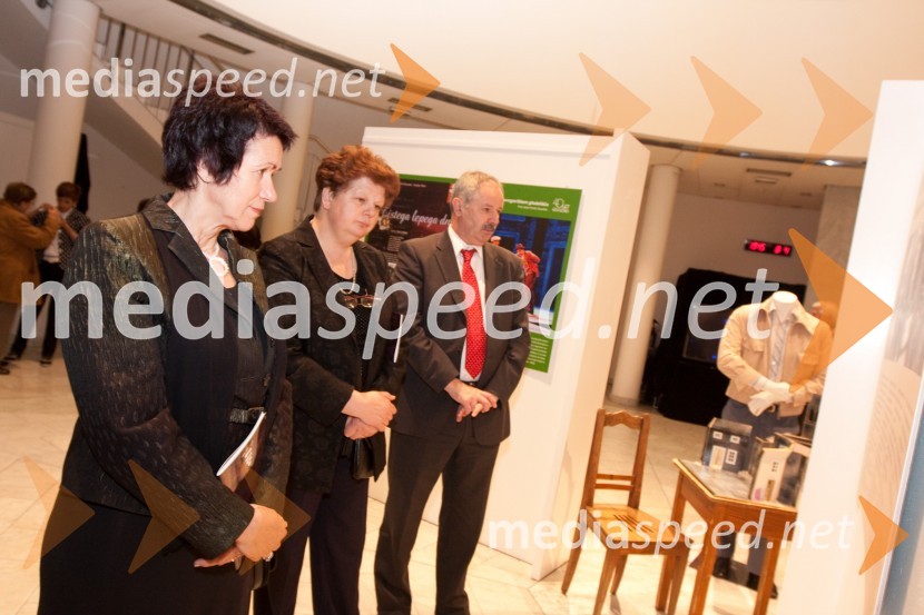 ... in Marjan Mateta s soprogoPogovori, samogovori premiera v SNG Nova Gorica