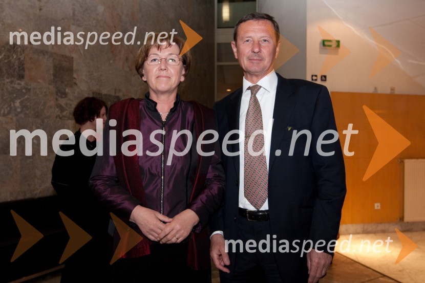 Nanča in Jernej KosmačPogovori, samogovori premiera v SNG Nova Gorica