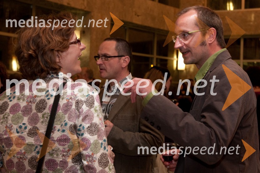 Tea Rogelj, dramaturginja in Blaž Valič, igralecPogovori, samogovori premiera v SNG Nova Gorica