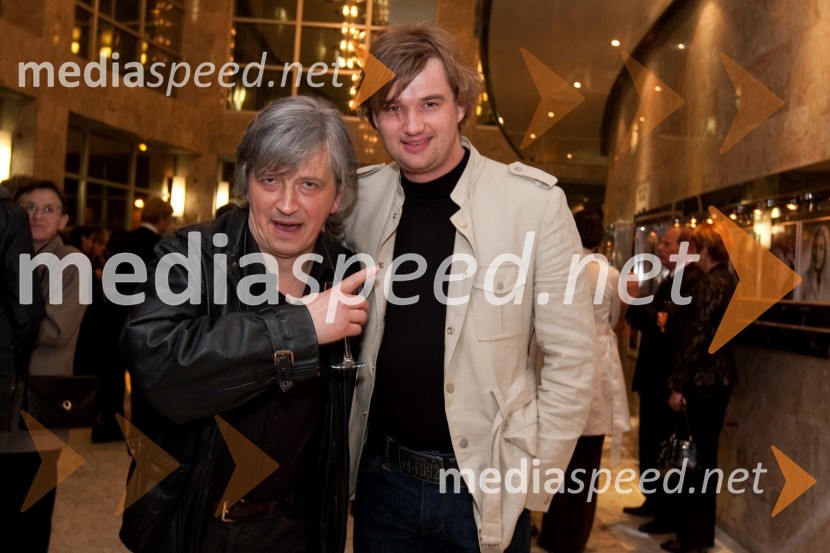 Iztok Mlakar, igralec in Kristijan Guček, igralecPogovori, samogovori premiera v SNG Nova Gorica