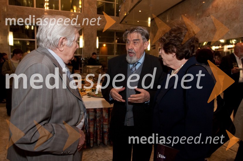 Veljko Jelaska, Ciril Zlobec, literat in soproga VeronikaPogovori, samogovori premiera v SNG Nova Gorica