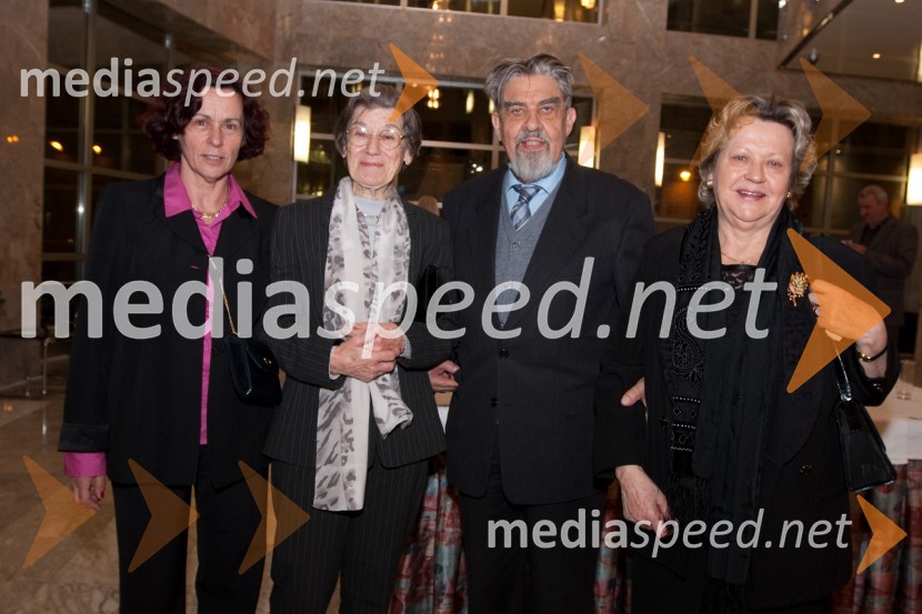 Štefka Zlobec, Tatjana Jelaska, Ciril Zlobec, literat in soproga VeronikaPogovori, samogovori premiera v SNG Nova Gorica