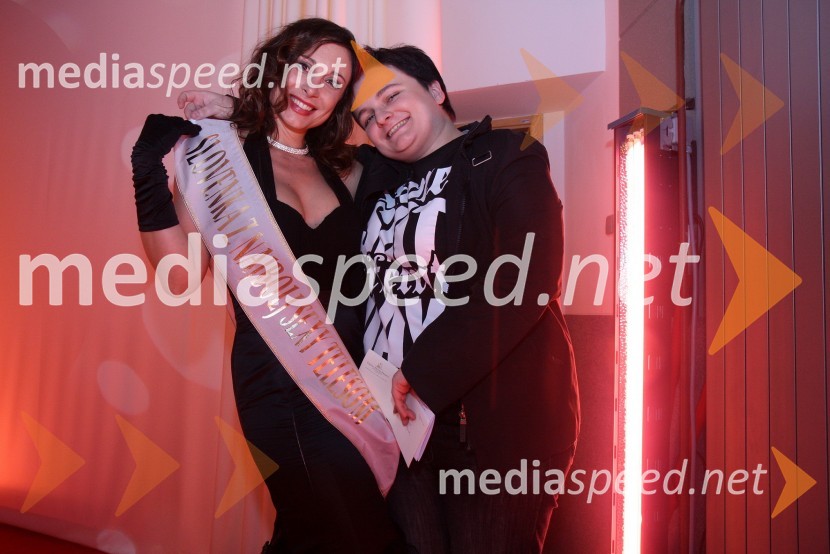 Tina Gorenjak, igralka in pevka ter Martina Ipša, stand up komedijantkaRdeča preproga s Sebastianom, snemanje oddaje