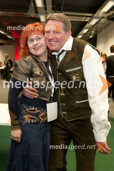 Mojca Marot, novinarka in Rudi Šantl, pevec16. Festival Slovenska polka in valček