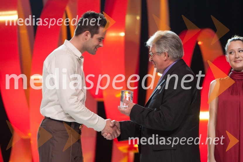 Matjaž Kitak, ansabmel Donačka in Franc Šegovc, član žirije16. Festival Slovenska polka in valček