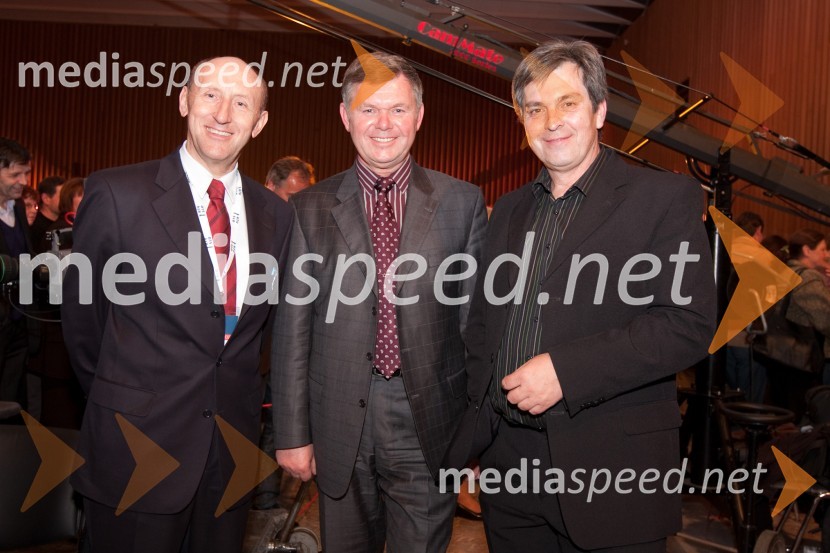 Ivan Sivec, pisec besedil, Boris Kopitar, TV voditelj in Janez Dolinar, televizijski in radijski voditelj16. Festival Slovenska polka in valček