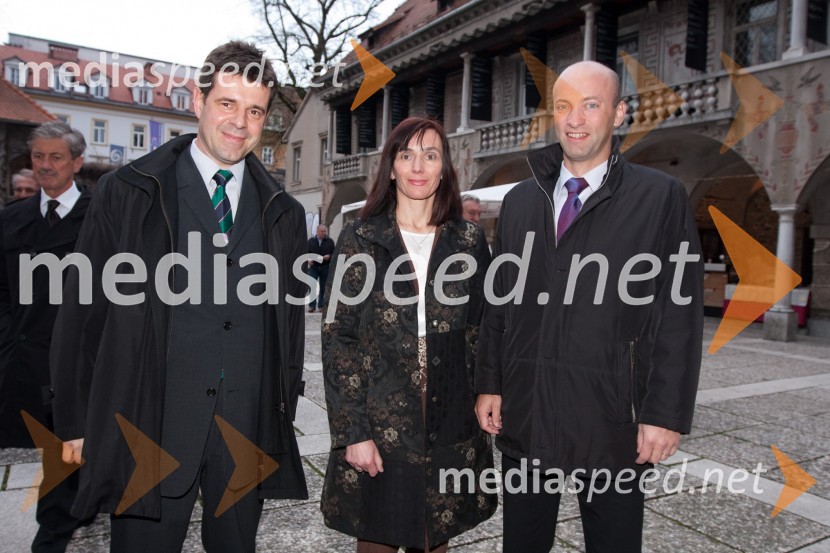 Andrej Škrinjar, predsednik Lions kluba Novo mesto, Tomaž Kastelic, predsednik Lions Klub Bled Golf in soproga BernardaKoncert ob 20 letnici Lionizma v Sloveniji