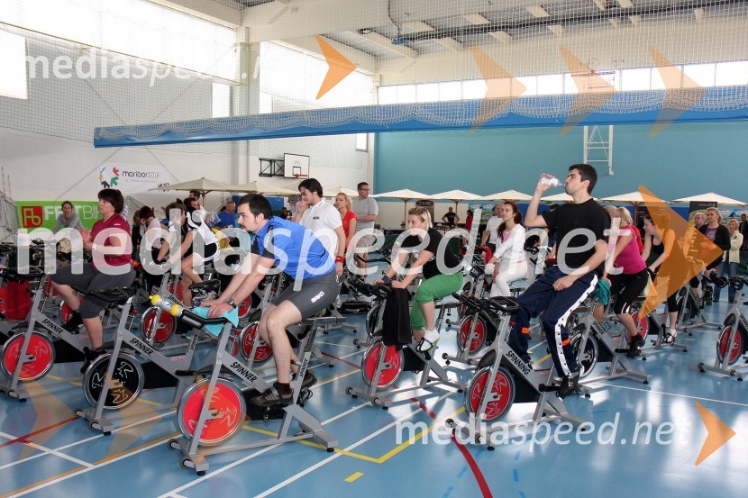 Udeleženci maratonaŠtajerska goni, dobrodelni spinning maraton