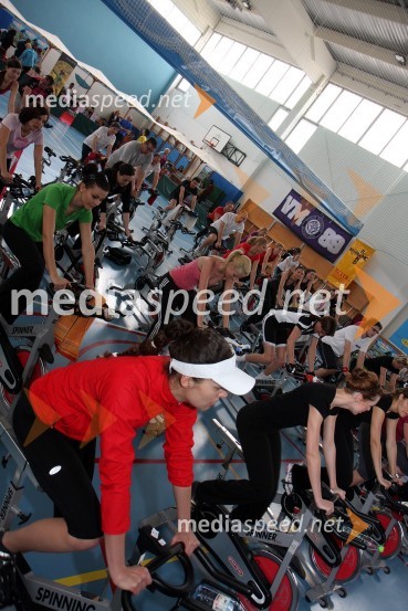 Udeleženci maratonaŠtajerska goni, dobrodelni spinning maraton