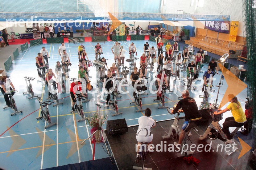 Udeleženci maratonaŠtajerska goni, dobrodelni spinning maraton