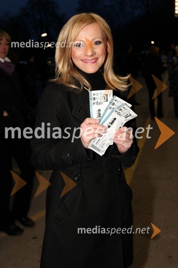 Barbara Žgajner Tavš, poslankaSkupina Hazard, koncert