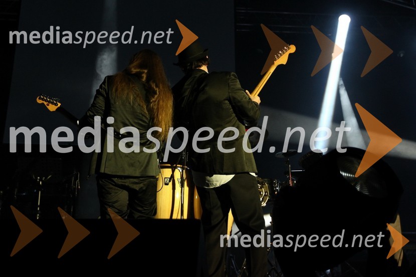 ... in Dare Petrič, kitarist skupine HazardSkupina Hazard, koncert