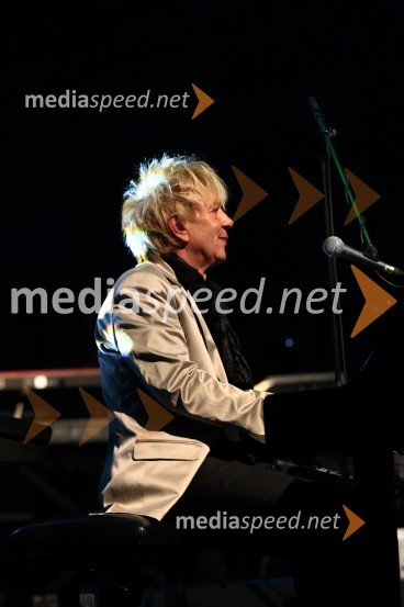 Dani Gančev, klaviaturist skupine HazardSkupina Hazard, koncert