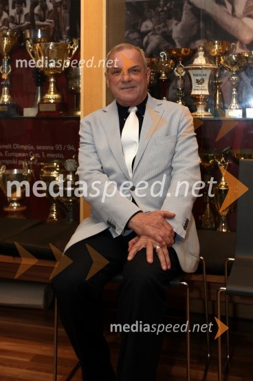 Dušan Velkavrh, soavtor uspešnic skupine HazardSkupina Hazard, koncert