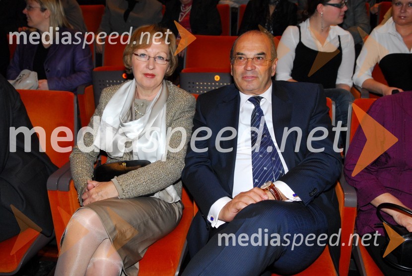 Dr. Roman Glaser, generalni direktor Perutnine Ptuj in soproga Nada GlaserKoraki za korakce, dobrodelni koncert