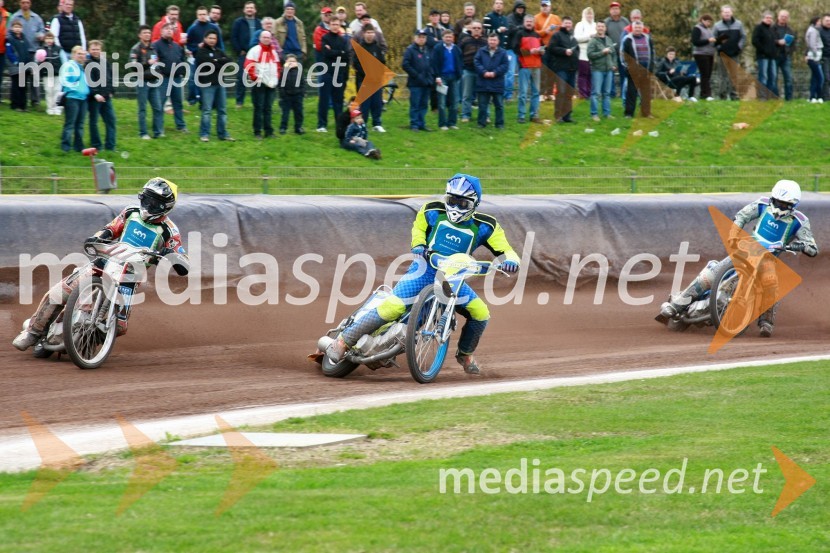 Aleksander Čonda (AMD Krško), Aljoša Remih (AMD Krško) in Ladislav Vida (ST Lendava)Speedway, DP mladincev Slovenije, Hrvaške in Madžarske 2010, 1. dirka