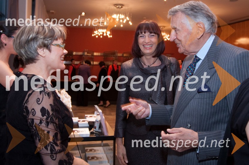 Marijana Jaklič Klanšek, pomočnica direktorice, Majda Pintar in Demeter Bitenc, igralecSkopuh, premiera v MGL