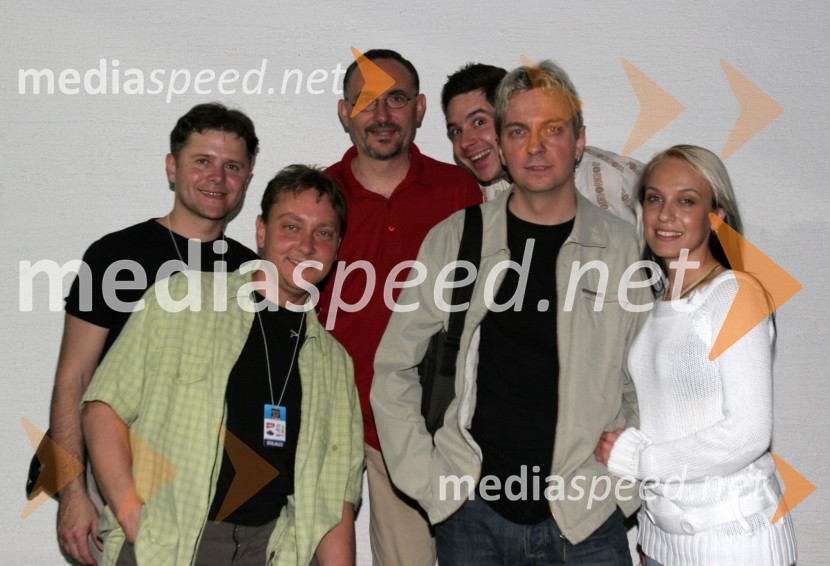 Skupina Avia band: Andrej, Poli, Dragan, Miha, Turi in JasminaAvia band