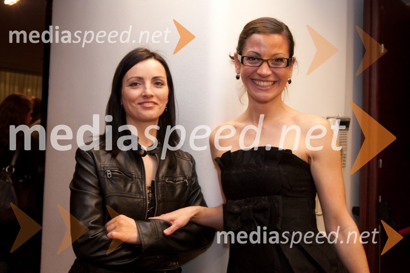 Nataša Pevec, trženje MGL in Simona Belle, služba za stike z javnostmi MGLSkopuh, premiera v MGL