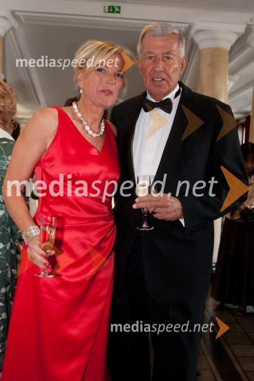 Alexandra van Duinem s soprogomDruštvo Sila, gala večerja