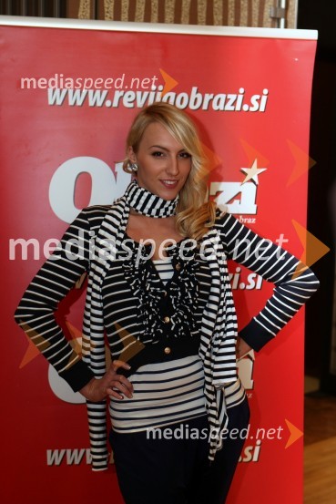 Ula Šemole, finalistka izbora za Miss Universe 2010Miss Universe 2010, predstavitev finalistk in novinarska konferenca