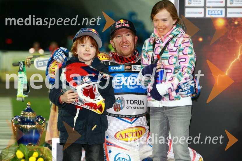 Jason Crump (Avstralija) ter njegova sin in hčerkaSpeedway, SGP 2010, VN Evrope, dirka
