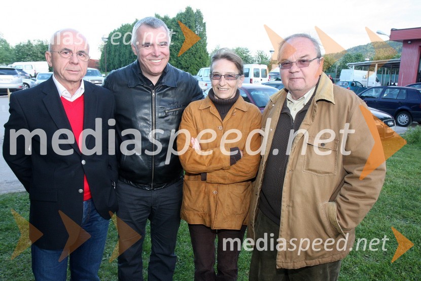 Saša Veronik, upokojeni novinar, Zoran Predin, pevec, ... in Srečko Niedorfer, nekdanji novinar VečeraRadio Maribor, prireditev ob 65 – letnici radia