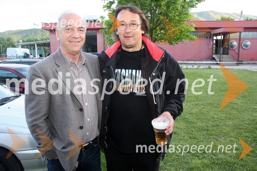 Janez Ujčič, generalni direktor RTS in mestni svetnik MOM  ter Smiljan Kreže, organizator in član skupine PreporodRadio Maribor, prireditev ob 65 – letnici radia